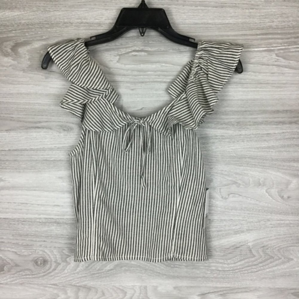 BP. Ruffle Neck Top P1 - Picture 5 of 7